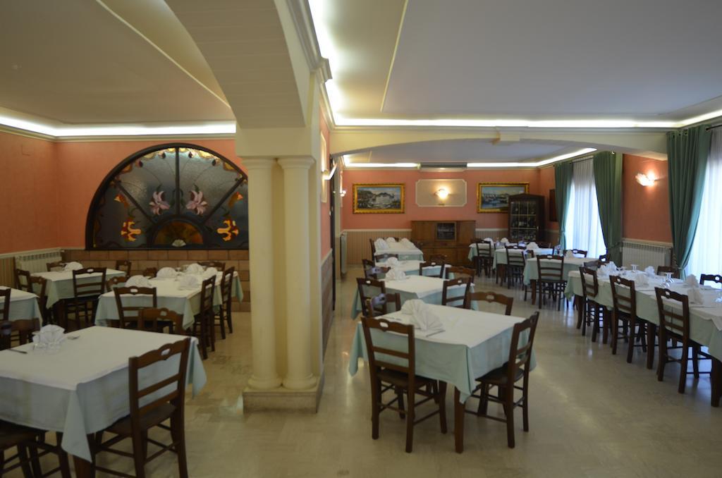 Hotel Toscano Tarsia Exterior foto